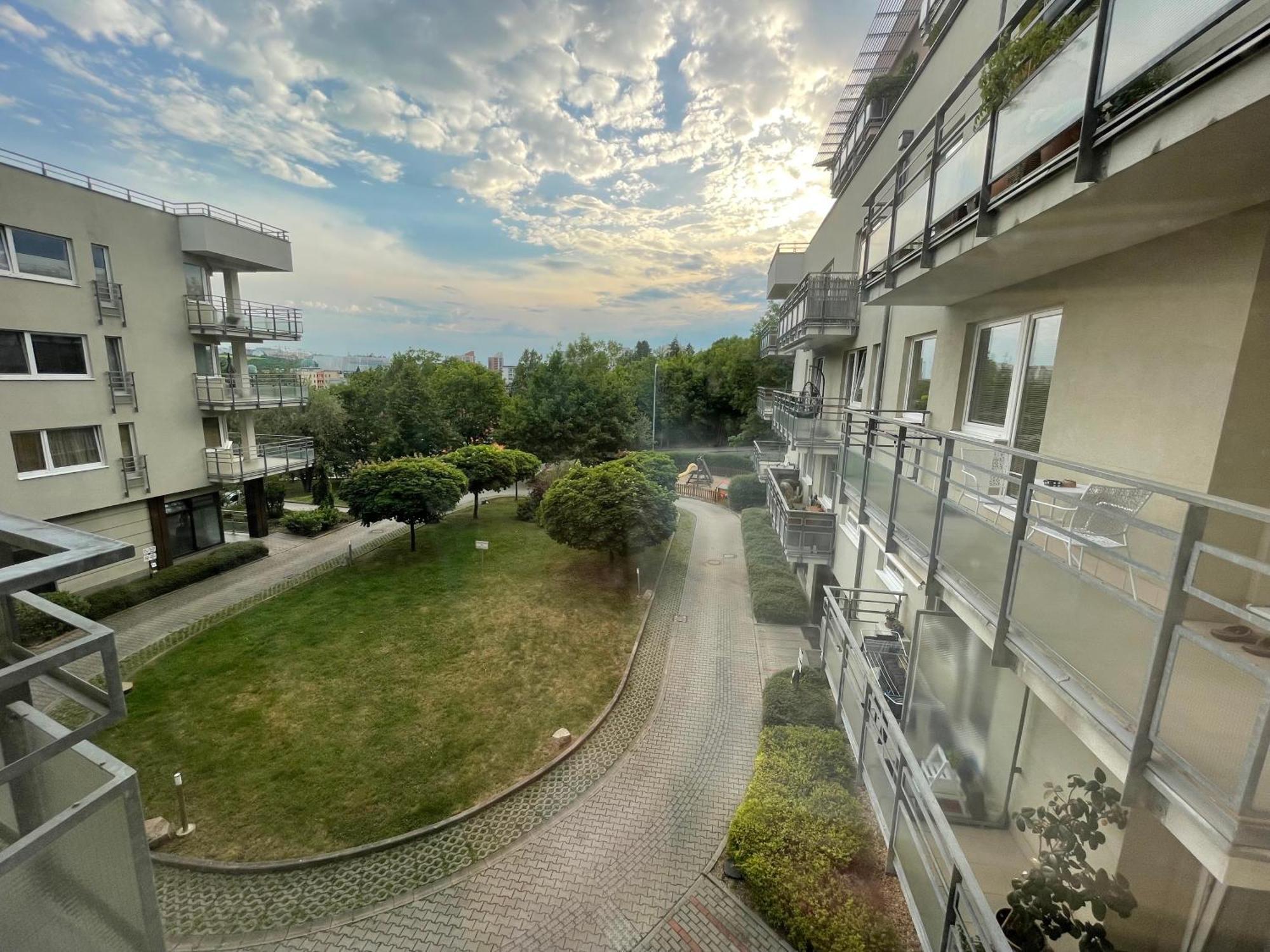 Monfas Apartment Provence In Prague Exterior photo